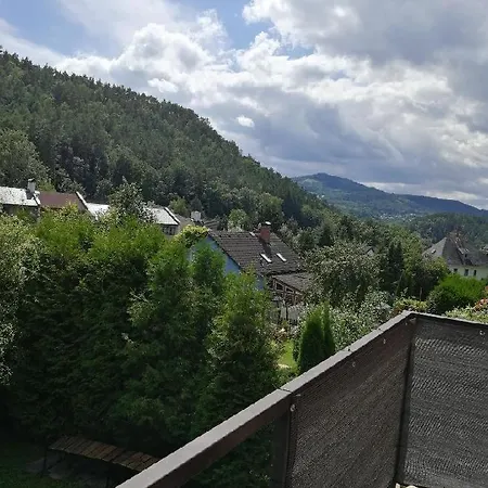 Cerveny Vrch Apartament Decin
