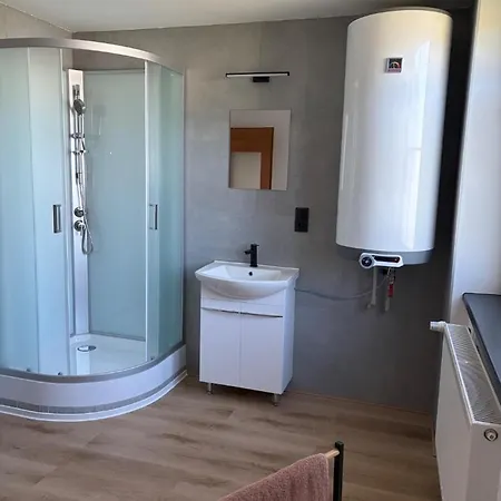 Cerveny Vrch Apartament