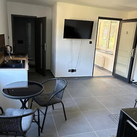 Cerveny Vrch Apartament *